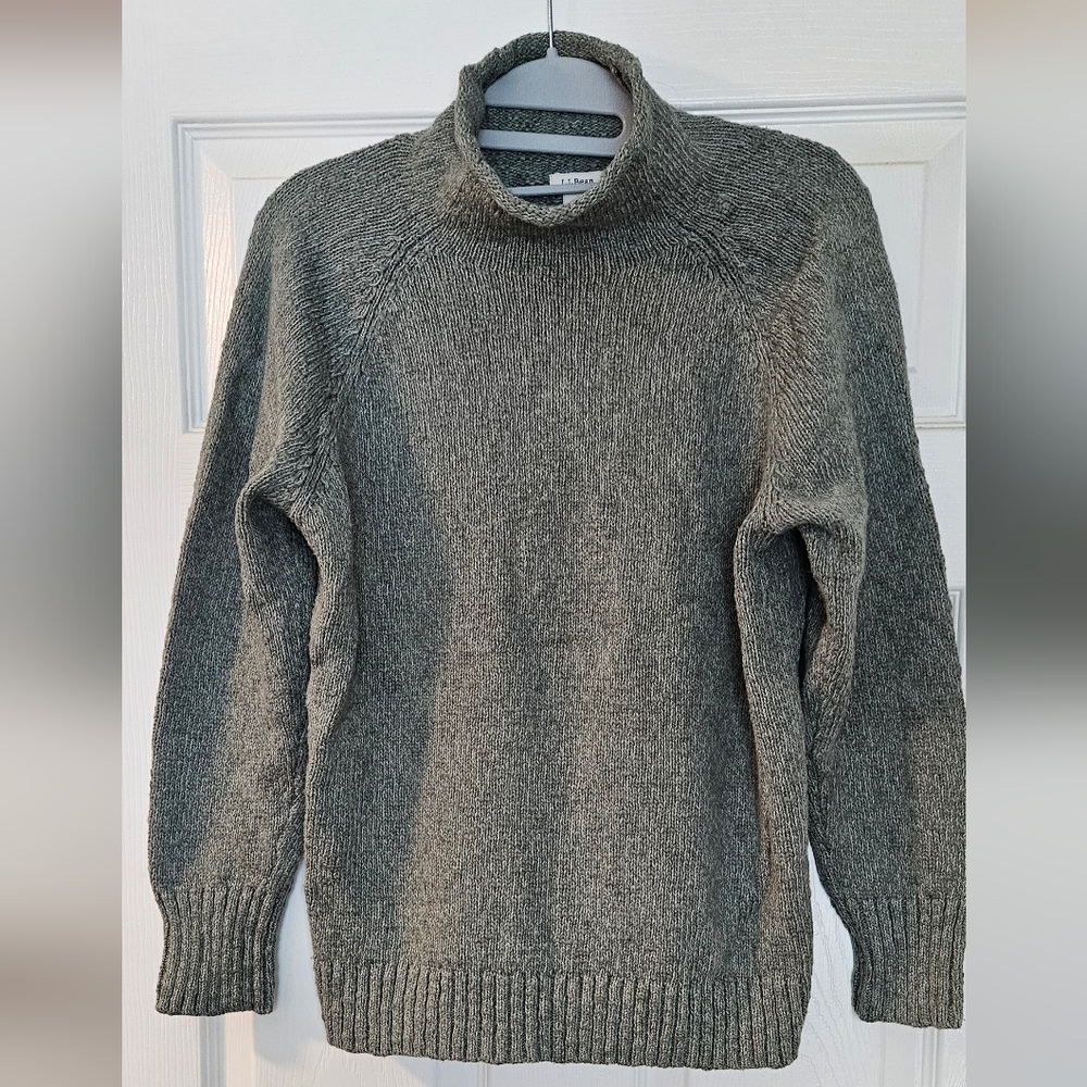 L.L. Bean Green Turtleneck Sweater - Picture 4 of 7